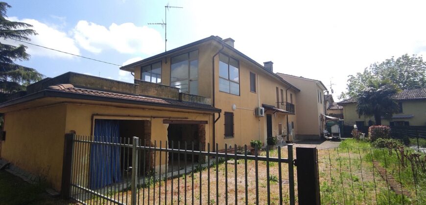 VILLANTERIO – Casa semi indipendente