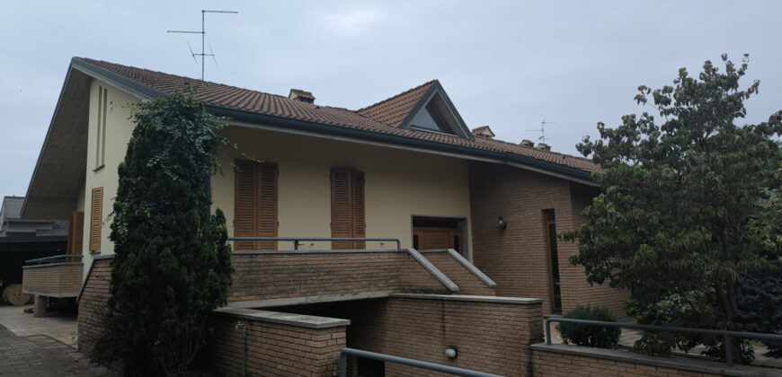 CASTIRAGA VIDARDO – Ottima villa singola