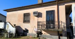 SAN COLOMBANO AL LAMBRO – Casa indipendente da ristrutturare