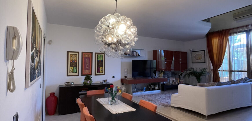 SANT’ANGELO LODIGIANO – Ottima villa centrale