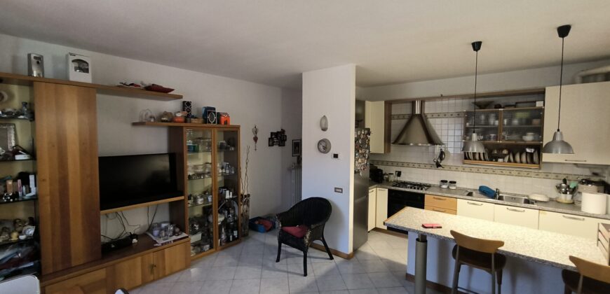 CASELLE LURANI – Appartamento semi indipendente