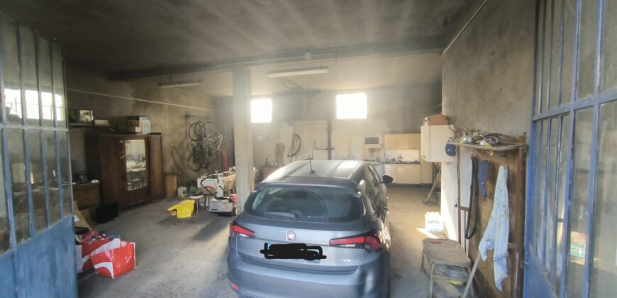 CAVIAGA – Proprietà composta da due appartementi