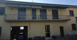 CAVIAGA – Proprietà composta da due appartementi
