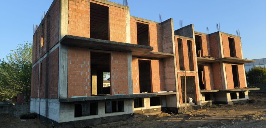 SANTA CRISTINA E BISSONE – Nuova mini palazzina