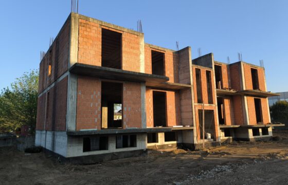 SANTA CRISTINA E BISSONE – Nuova mini palazzina