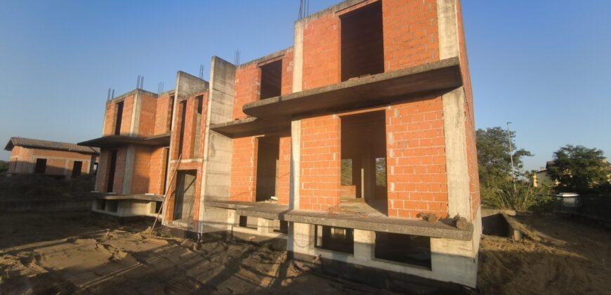 SANTA CRISTINA E BISSONE – Nuova mini palazzina