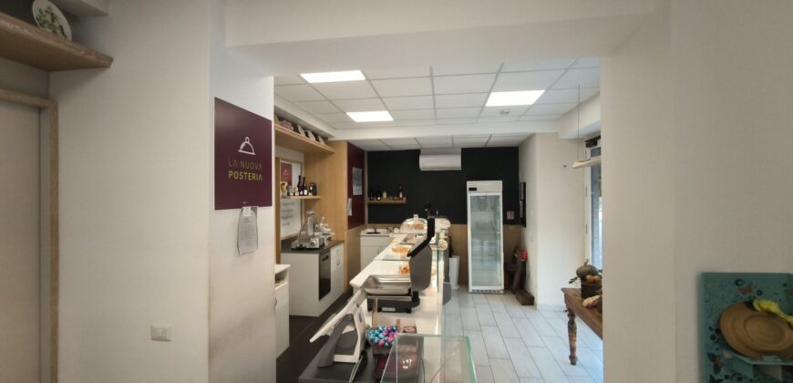 CASELLE LURANI- Vendesi attività di pasticceria e gastronomia