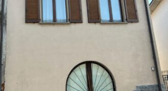 SANT’ANGELO LODIGIANO – Ottima casa semi indipendente