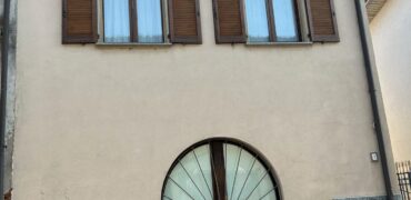 SANT’ANGELO LODIGIANO – Ottima casa semi indipendente