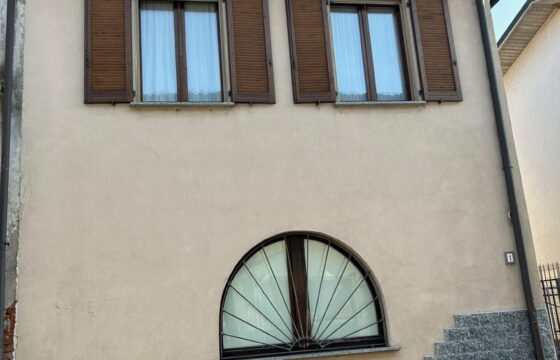 SANT’ANGELO LODIGIANO – Ottima casa semi indipendente