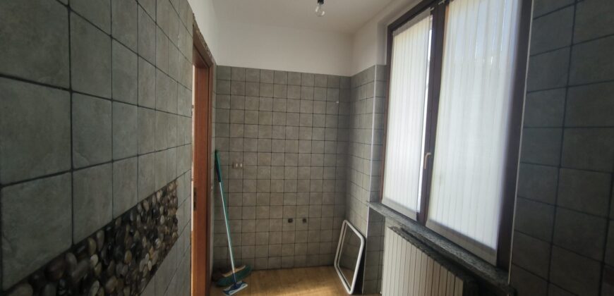 SANT’ANGELO LODIGIANO – Ottima casa semi indipendente