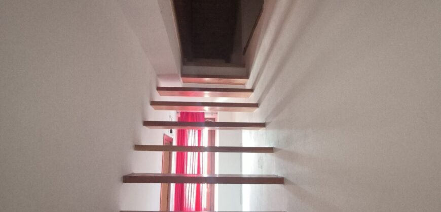 SANT’ANGELO LODIGIANO – Ottima casa semi indipendente