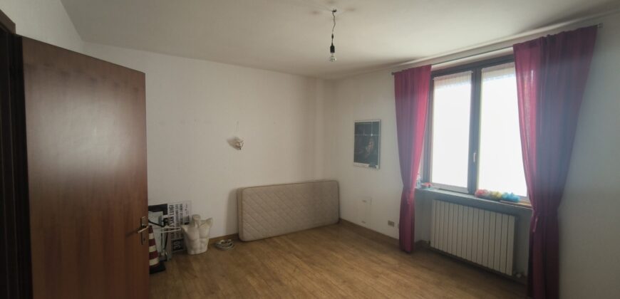 SANT’ANGELO LODIGIANO – Ottima casa semi indipendente