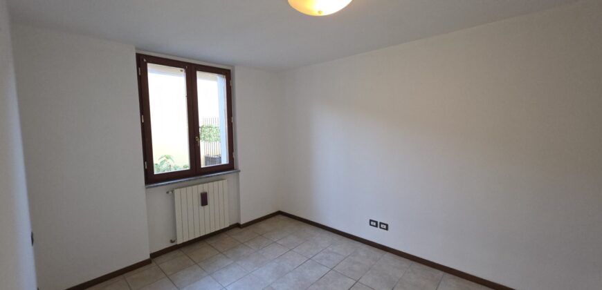 BORGHETTO LODIGIANO – Appartamento con giardino privato