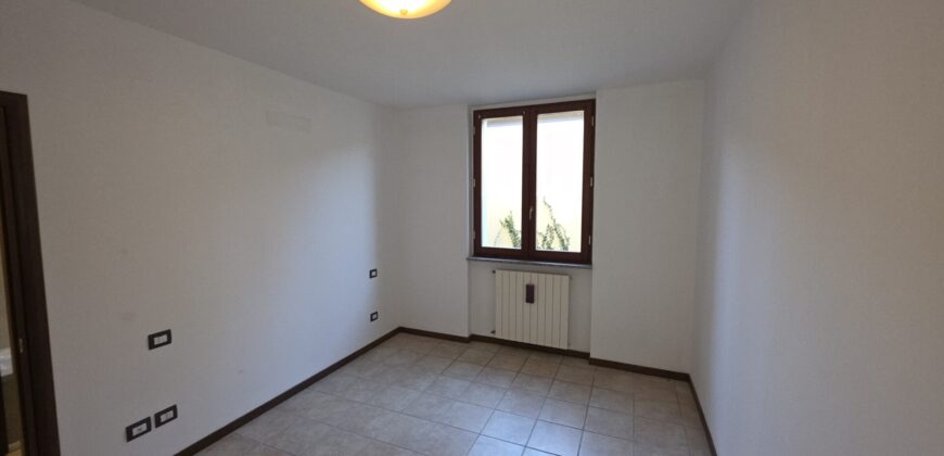 BORGHETTO LODIGIANO – Appartamento con giardino privato