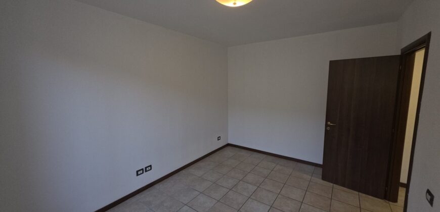 BORGHETTO LODIGIANO – Appartamento con giardino privato