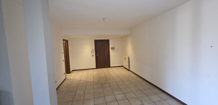 BORGHETTO LODIGIANO – Appartamento con giardino privato