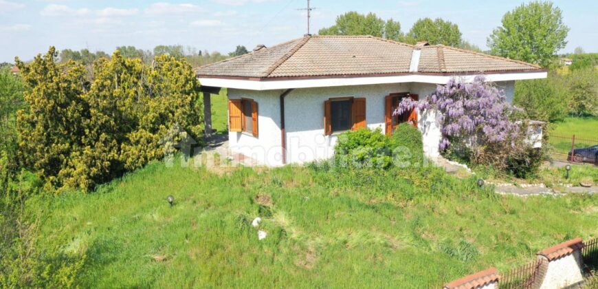 SAN COLOMBANO AL LAMBRO – Villa Singola in Vendita