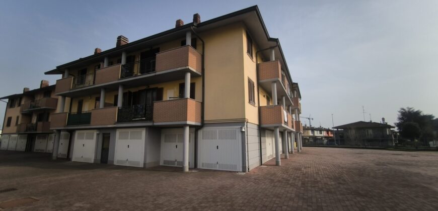 MASSALENGO- Box in vendita