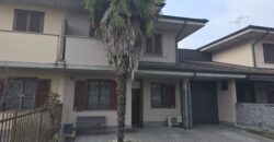 SANT’ANGELO LODIGIANO – Villa a Schiera Centrale