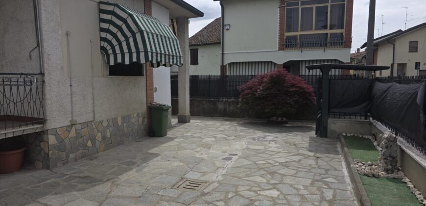 SANT’ANGELO LODIGIANO – Casa indipendente