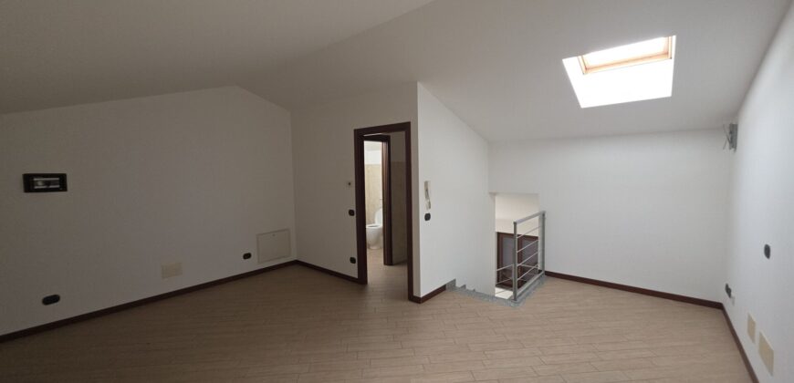 CASELLE LURANI – Casa semi indipendente
