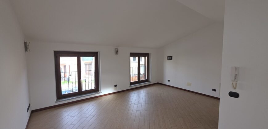 CASELLE LURANI – Casa semi indipendente