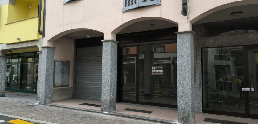 SANT’ANGELO LODIGIANO – Negozio in vendita