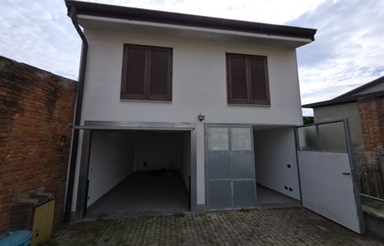 CASELLE LURANI – Casa semi indipendente