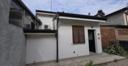 CASELLE LURANI – Casa semi indipendente
