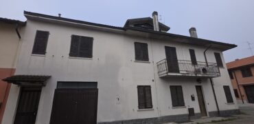 SANT’ANGELO L. – Casa semi indipendente