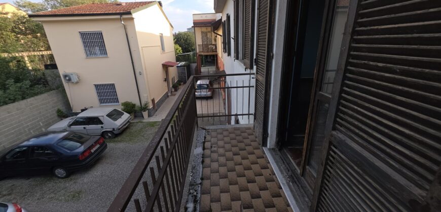 SANT’ANGELO L. – Casa semi indipendente