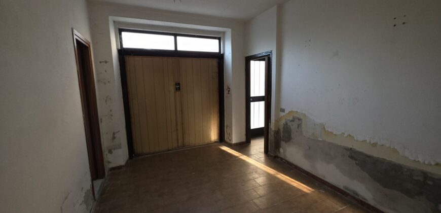 SANT’ANGELO L. – Casa semi indipendente