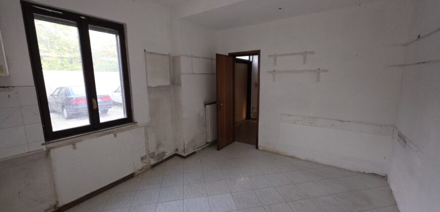 SANT’ANGELO L. – Casa semi indipendente