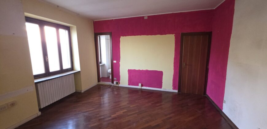 SANT’ANGELO L. – Casa semi indipendente